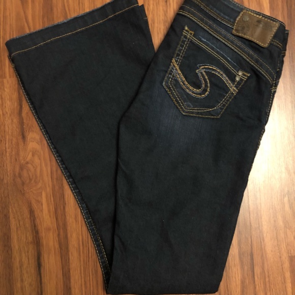 Silver Jeans💕 - Picture 2 of 4